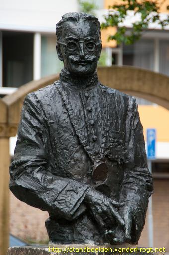 Tilburg -  Burgemeester Jan van de Mortel