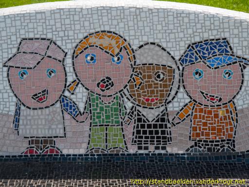 Tilburg -  Social Sofa 'Liefde is van Iedereen'