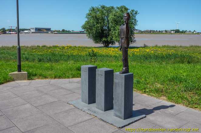 Werkendam -  Monument Merwedegijzelaars