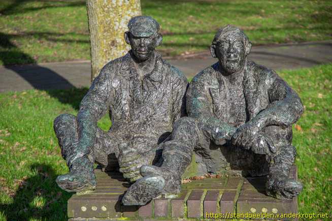 Amstelveen -  Schaftende Arbeiders