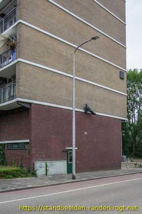 Amstelveen -  Broche voor de Jungfrau