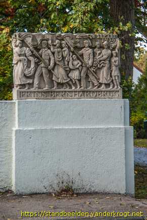 Overveen -  Reliëf Prins Bernhardbrug
