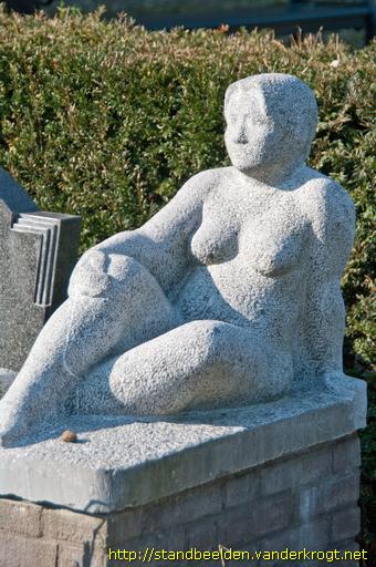 Edam -  Grafmonument Pauline Prins