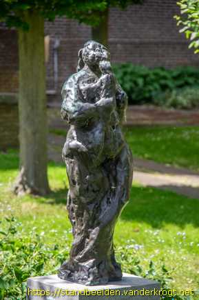 Enkhuizen -  Moeder en kind
