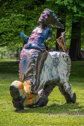 Haarlem -  Giant Centaur Girl