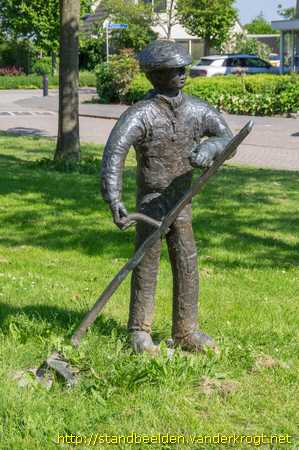 Midwoud - Jongen met zeis