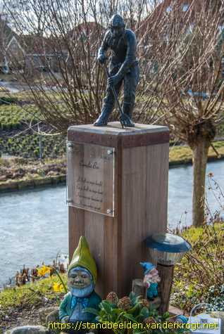 Grootschermer -  Boer met riek