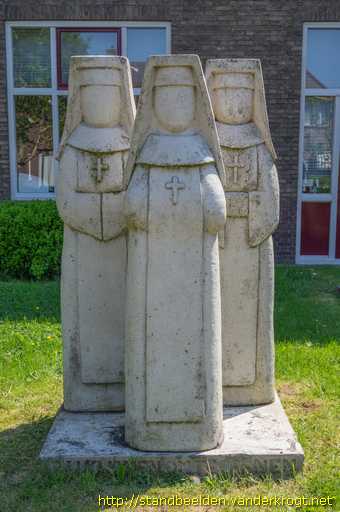 Lutjebroek -  Zusters, zusters