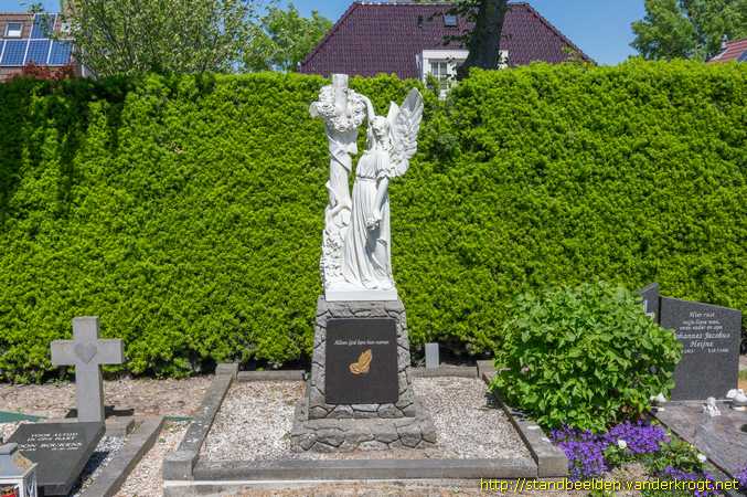 Grootebroek -  Graf voor hen waarvan alleen God de naam weet