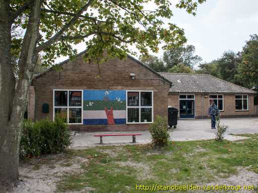 De Koog -  Wandmozaïek Balspel