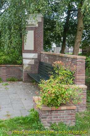 Weesp -  Gedenkbank Dr. S. Wartena