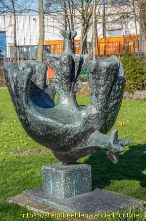 Zaandam -  Opengebarsten vrucht