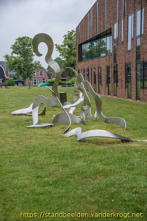 Dalfsen -  Gedreven door het water, ontvangen op het land