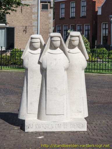 Denekamp - Monument Drie Zusters