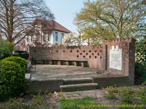Gramsbergen -  Burg. Baron van Voerst van Lyndenbank