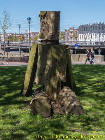 Amersfoort - Sitting Wooden Man (1)
