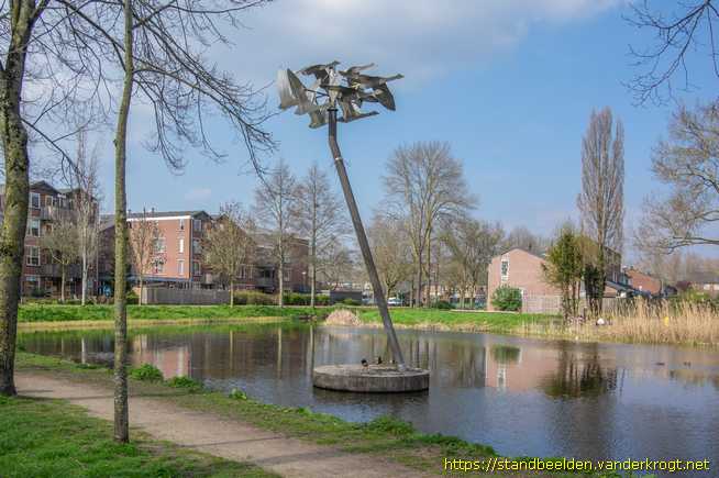 Maarssen -  Acht zwanen