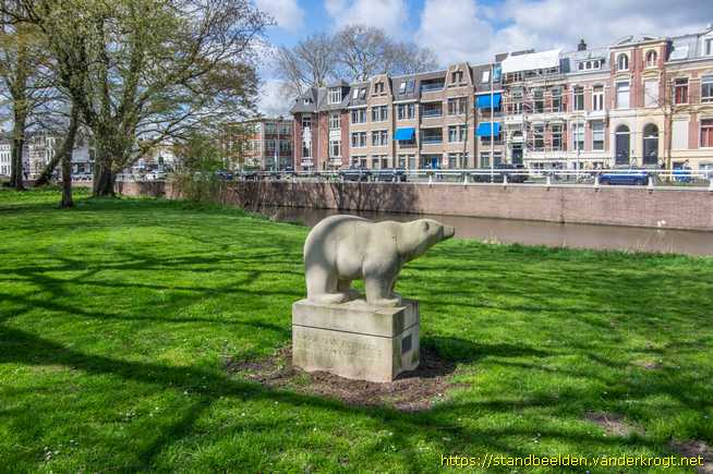 Utrecht -  Monument voor de Polar Bears