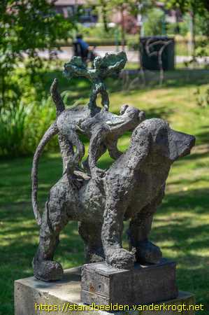 Veenendaal - Hond, Aap & Engel