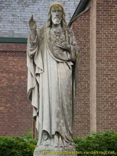 Graauw -  Heilig Hartbeeld
