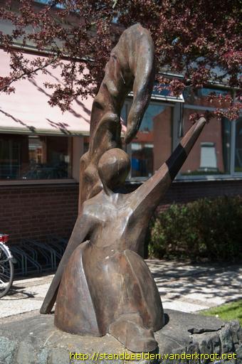 Breskens -  (Zittende figuur)