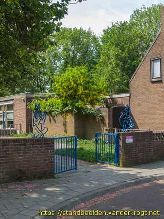 Tholen -  Musicerende hazen
