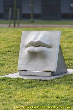 Delft -  Concrete Lip