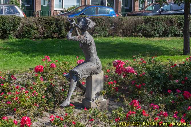 Den Haag -  Meisje met dwarsfluit