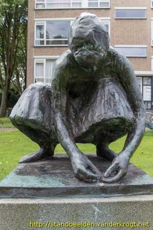 Den Haag -  Ruth, de arenlezende vrouw