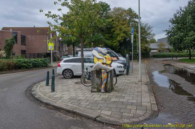 Den Haag -  Muzikant op de Meent