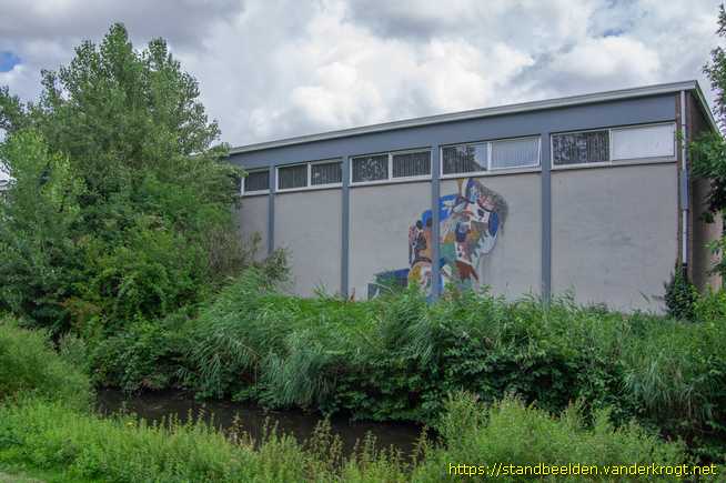 Den Haag -  Mozaïek met mensfiguur