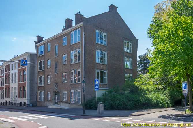 Den Haag -  Vogels en eekhoorn