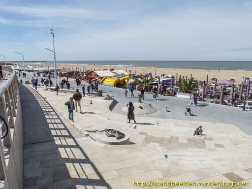 Den Haag -  SprookjesBeelden aan zee