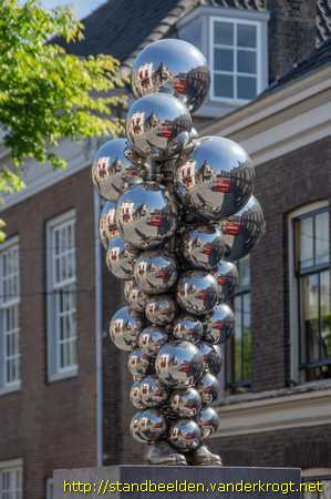Dordrecht -  Monument voor Aelbert Cuyp