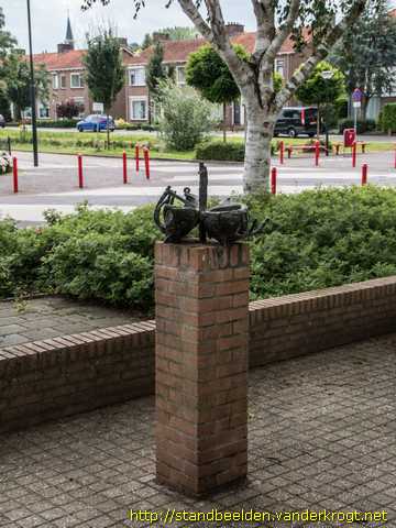 Boven-Hardinxveld -  Twee boten