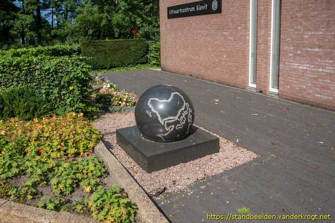 Hellevoetsluis -  Aardbol