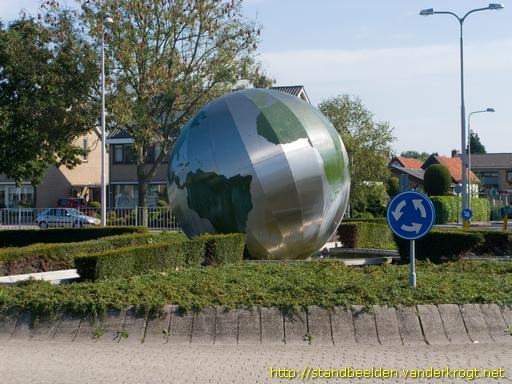 Hendrik-Ido-Ambacht -  Wereldbol