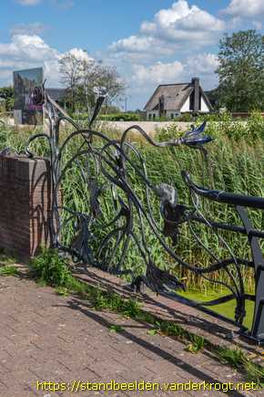 Hendrik-Ido-Ambacht -  Kunsthekwerk (acanthusbladen en bloemen)