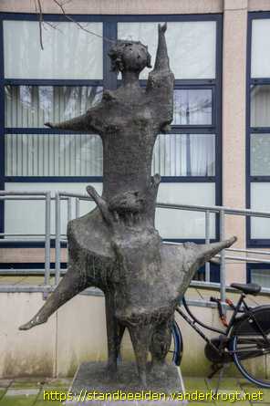 Voorburg -  Vrouw en kind