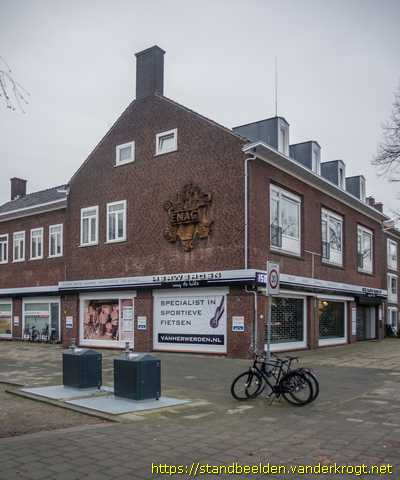Voorburg -  Twee monteurs van ENAG