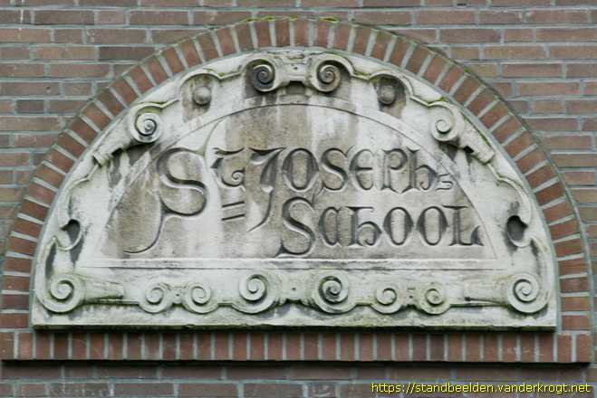 Lisse -  Sint Jozef met Jezus