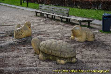 Maassluis - Kikker, kip, schildpad