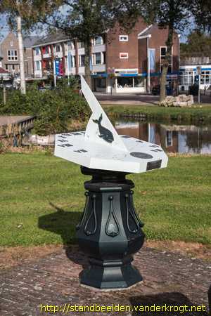 Krimpen aan de Lek -  Zonnewijzer met walvis