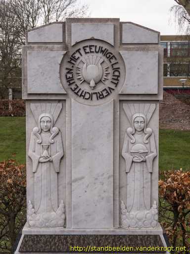 Oegstgeest -  Monument op begraafplaats