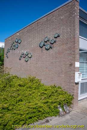 Papendrecht -  School van zevenentwingtig vissen