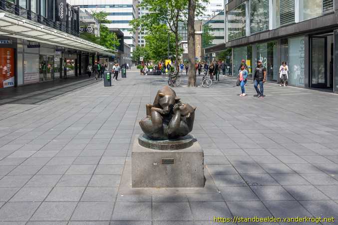Rotterdam -  Spelende beertjes
