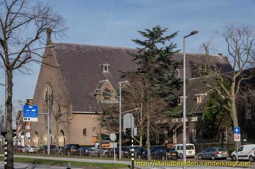 Rotterdam -  Sint Michael, Sint Clemens en Mand met broden en vissen