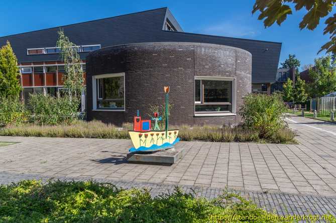 Rotterdam -  Scheepje met tulpen