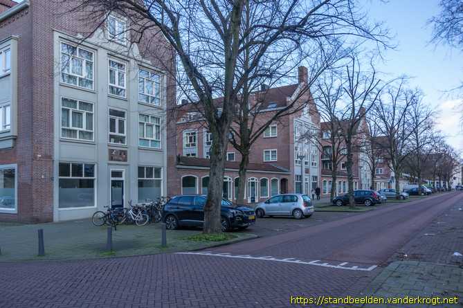 Rotterdam -  Tegeltableaus Vis, Bij, Zwaan en Paard