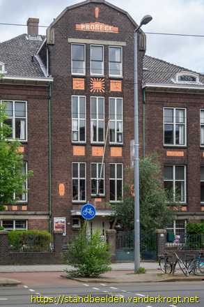 Rotterdam -  Zaaier, Goede Herder, Pelikanen e.d.